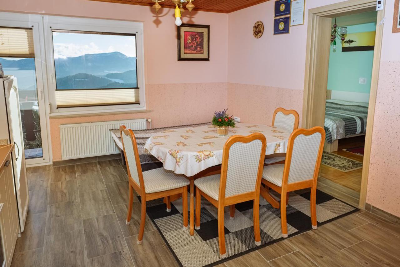 Apartment Jorsi With Mountain View Zreče المظهر الخارجي الصورة